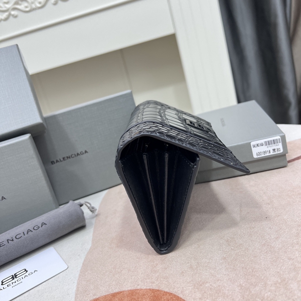 超激安ブランド財布偽物全体デザイン